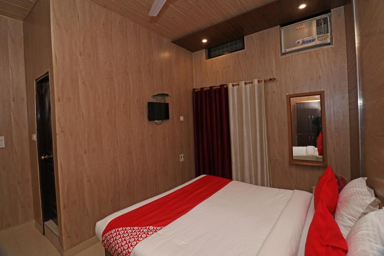 Oyo 27750 Bhagwati Residency Hotel Mirzāpur Zewnętrze zdjęcie