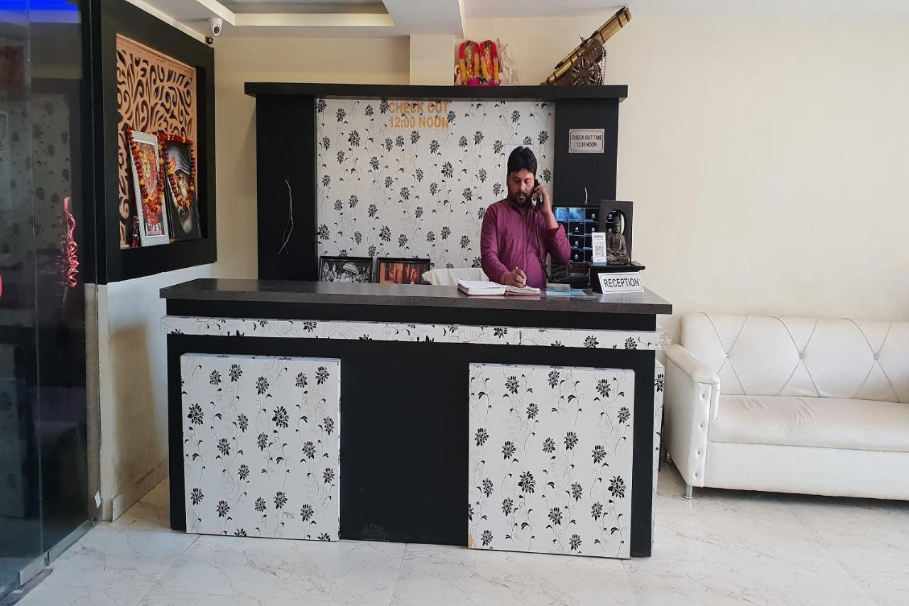 Oyo 27750 Bhagwati Residency Hotel Mirzāpur Zewnętrze zdjęcie