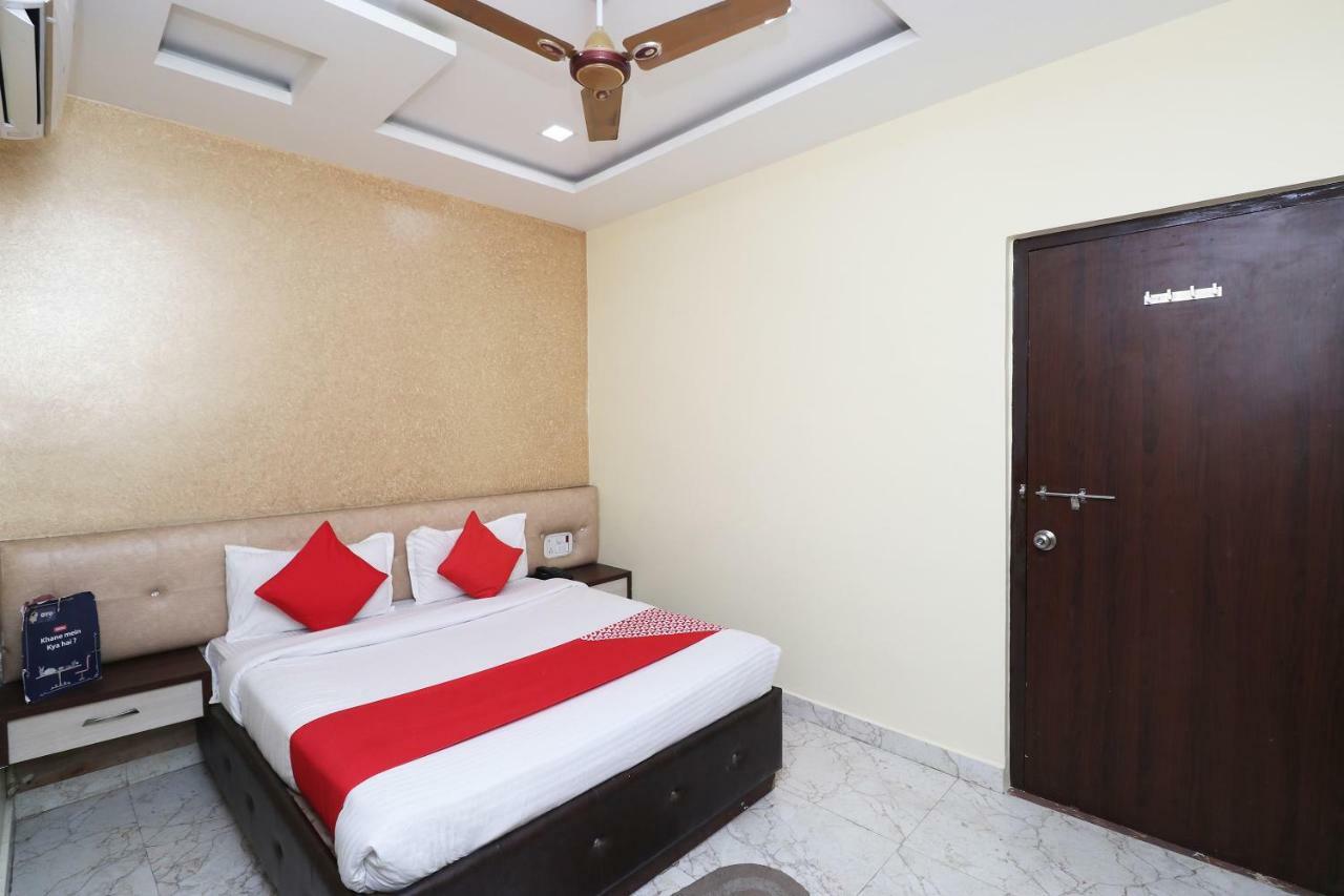 Oyo 27750 Bhagwati Residency Hotel Mirzāpur Zewnętrze zdjęcie